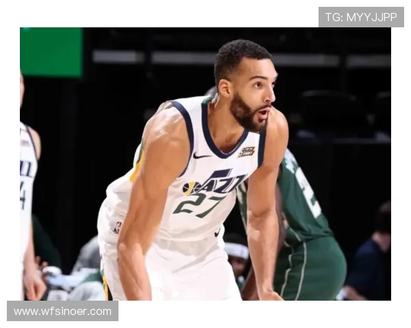 罗林斯状态回暖中半场仅得四分三板两助两断期待下半场爆发 罗林斯状态回暖中半场仅得四分三板两助两断期待下半场爆发